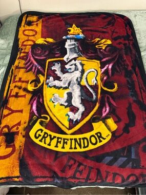 Harry Potter Gryffindor Battle Flag Silky Soft 43” X 58”Throw